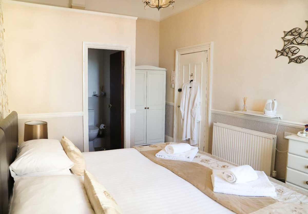 Bed and Breakfast The Thornhill Тінмут Екстер'єр фото